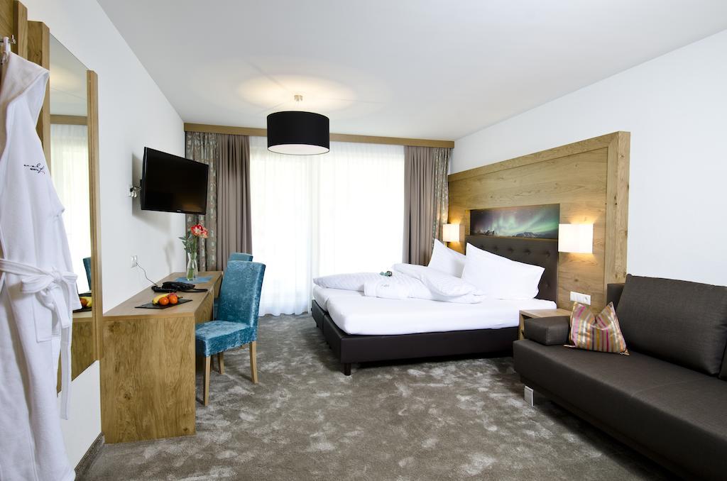 Wolfs Aparts + More Ischgl Room photo